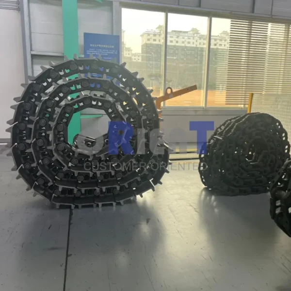 Liebherr HS895HD Track Chain for Crawler Crane - drillingtrackparts.com
